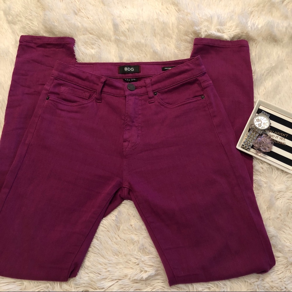 BDG Urban Outfitters High Rise Cigarette Jean 27